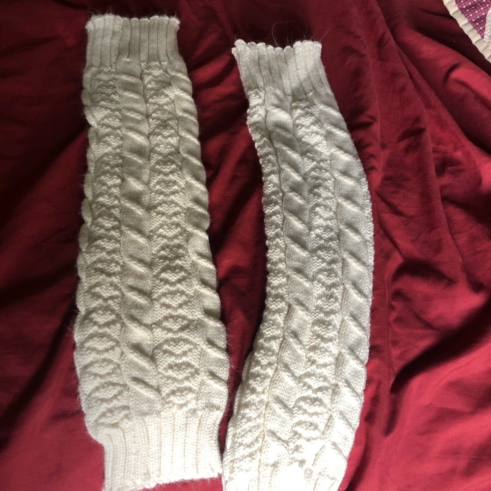 Cable knit leg warmers